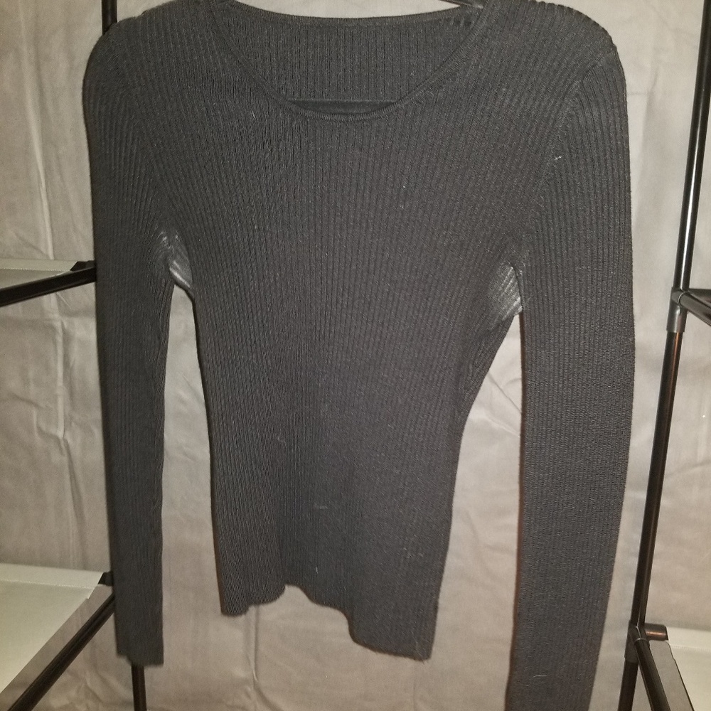 Gray sweater